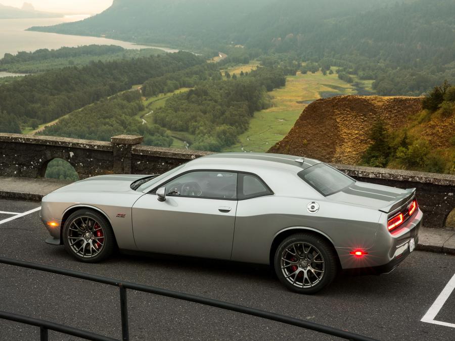  Dodge Challenger SRT 392 2015 года  (фото 6 из 21)